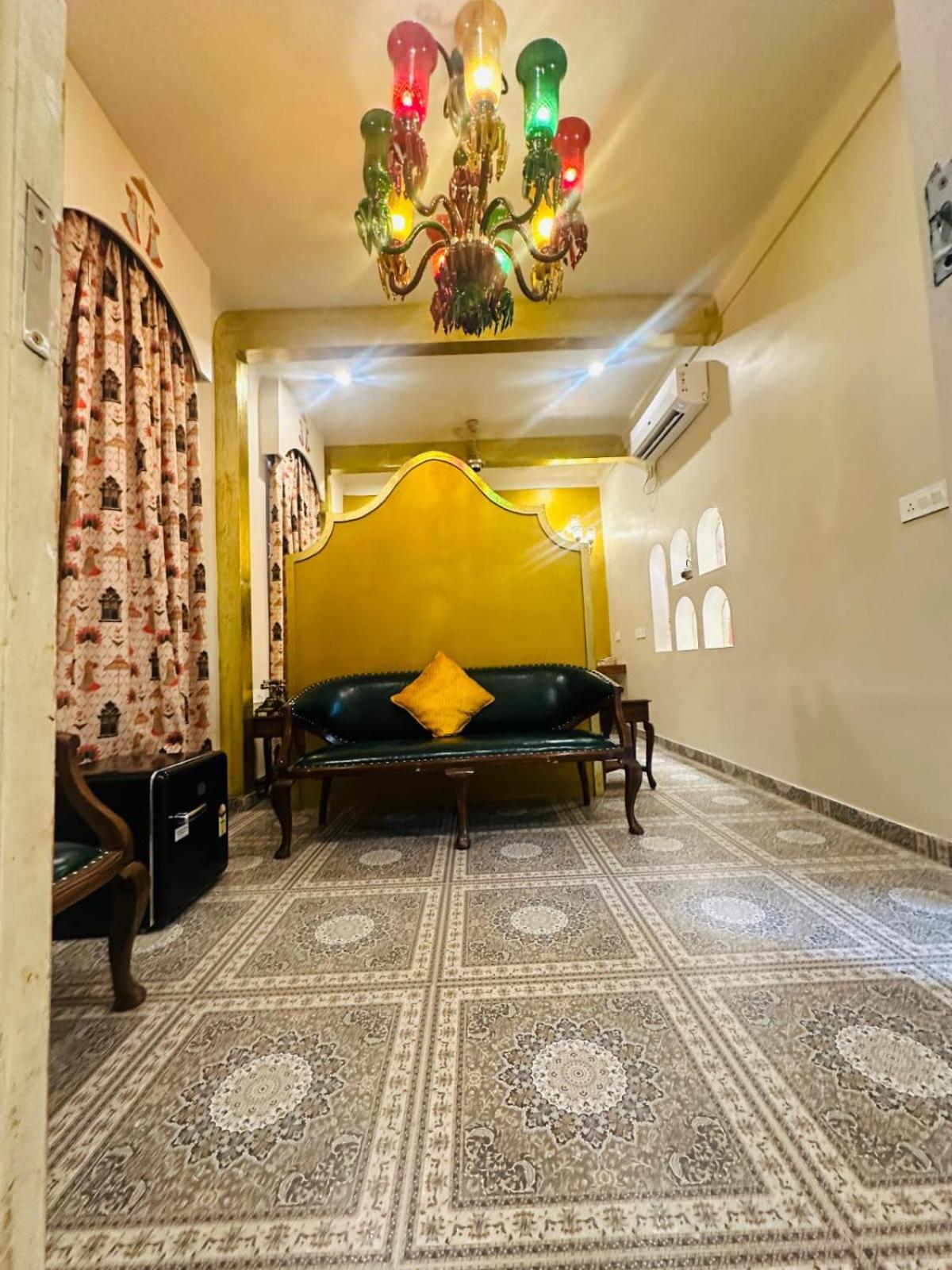 Stay Banaras - A Boutique Hotel Waranasi Zewnętrze zdjęcie